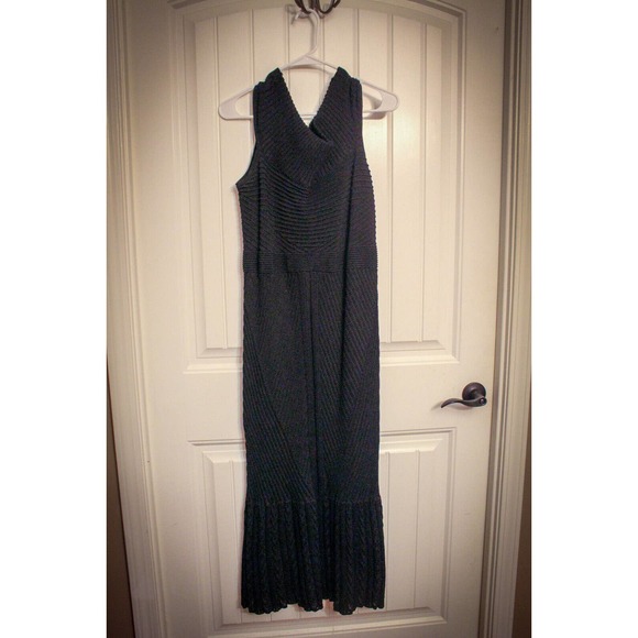 Torrid ~ BLACK SWEATER TRUMPET MIDI DRESS ~ Size 2X - Picture 4 of 8
